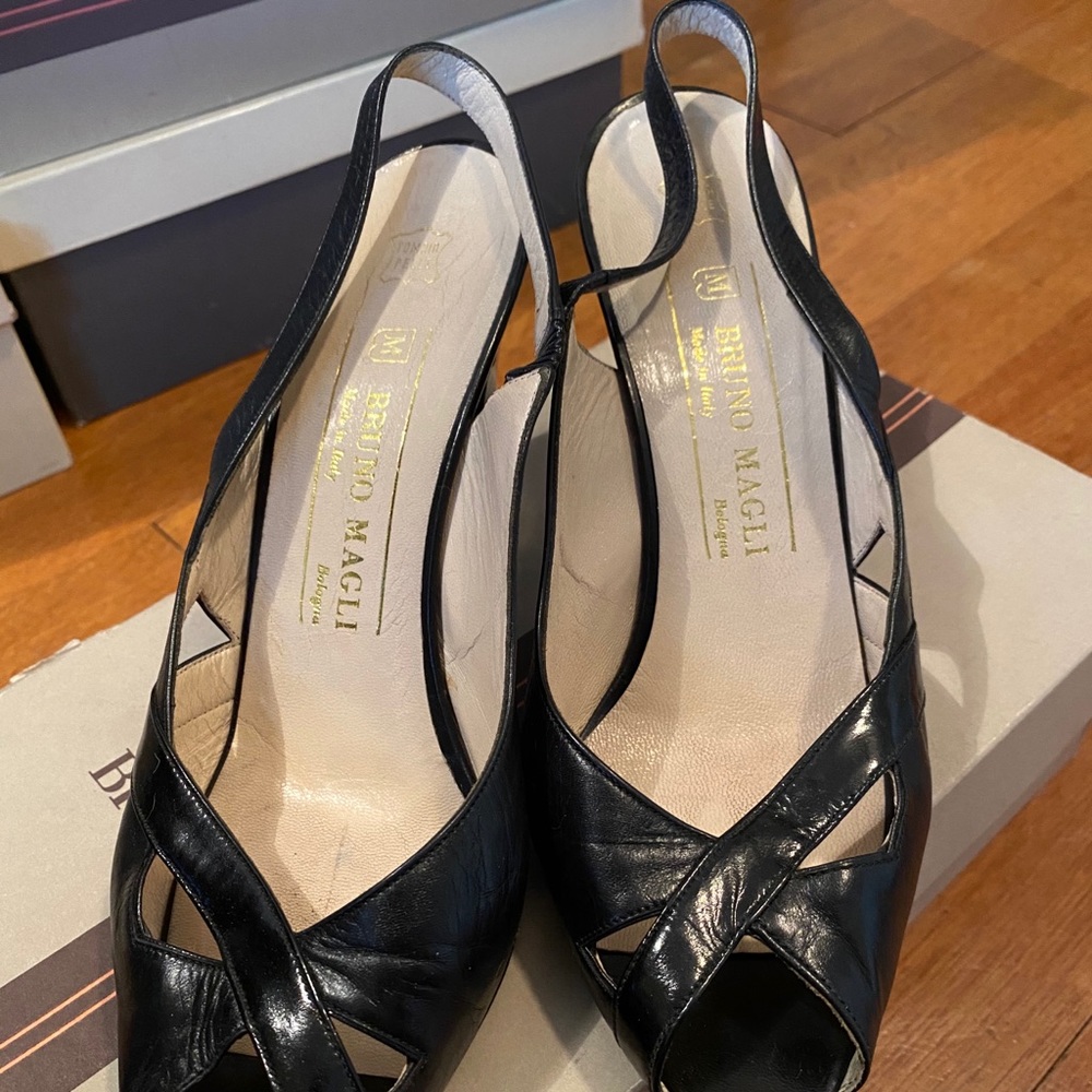 Vintage Bruno Magli Pumps